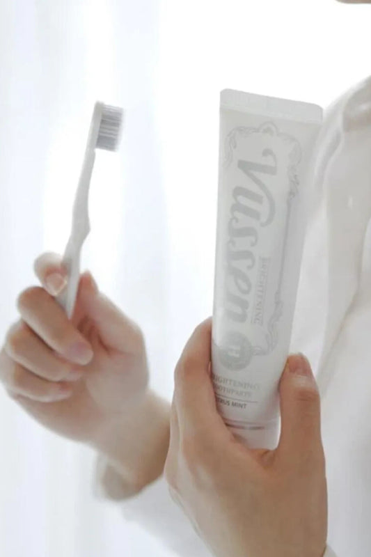 Vussen H - Premium Beyazlatma Etkili Diş Macunu